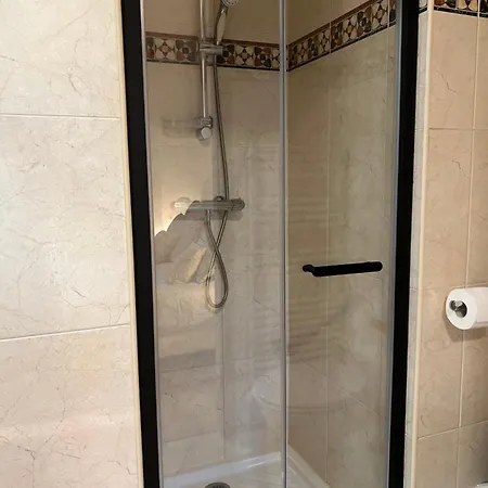 Divona Park Apartment *