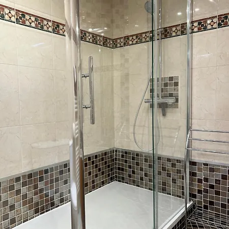 Divona Park Apartment