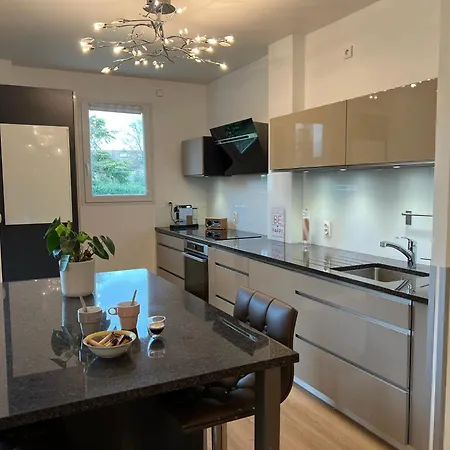 Divona Park Apartment *